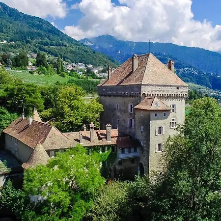 Authentic Middle Ages In The Castle Apartmán *