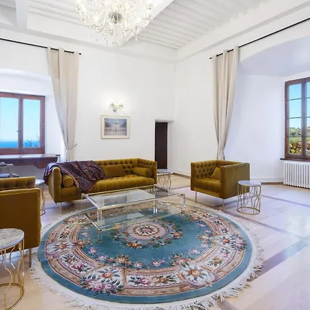 Authentic Middle Ages In The Castle Appartement *