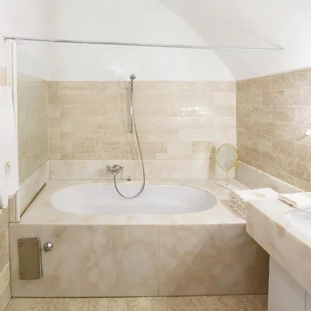 Appartement Authentic Middle Ages In The Castle *